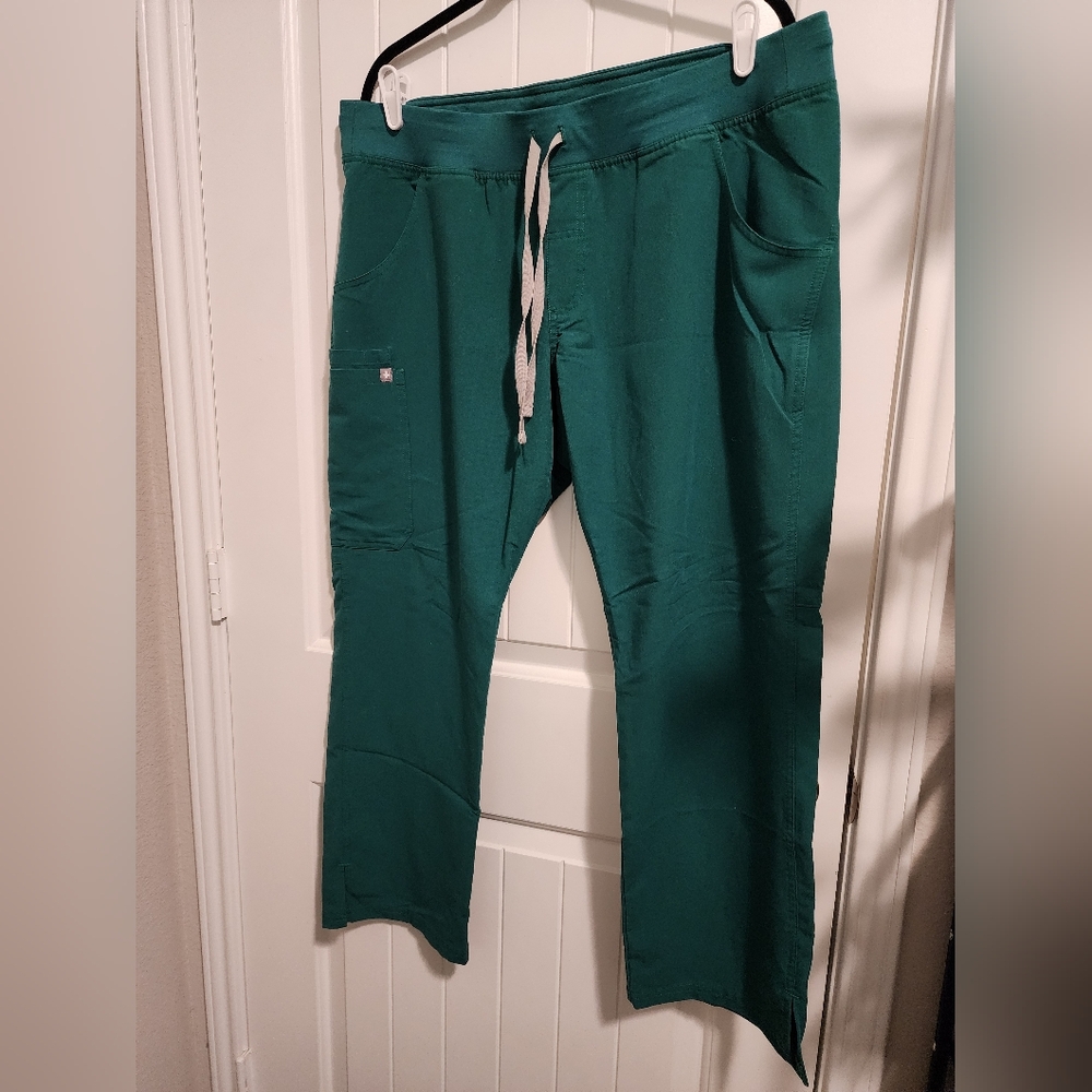 Figs Kade scrub pants